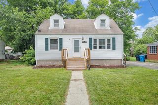 2526 Cornell DR, Roanoke, VA 24012