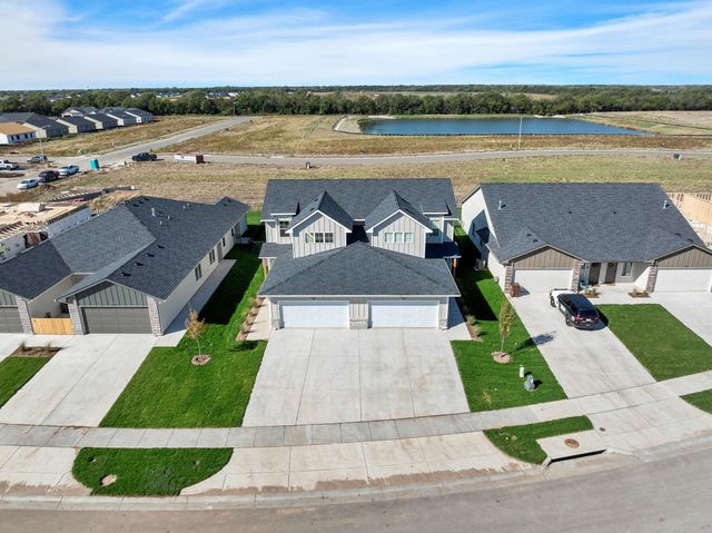 118 & 120 N Gowen St, Goddard, KS 67052