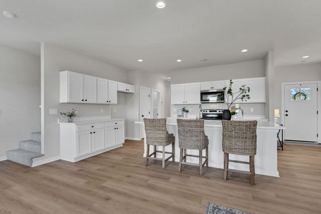 118 & 120 N Gowen St, Goddard, KS 67052