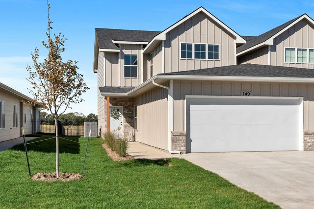 118 & 120 N Gowen St, Goddard, KS 67052
