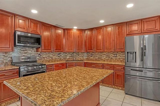 1210 ROBERT RIDGE COURT, Kissimmee, FL 34747