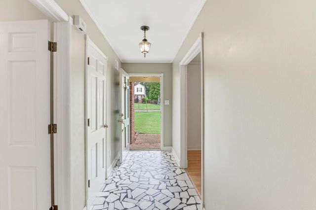 915 PARK VALLEY RD, Memphis, TN 38119