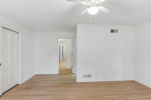 915 PARK VALLEY RD, Memphis, TN 38119