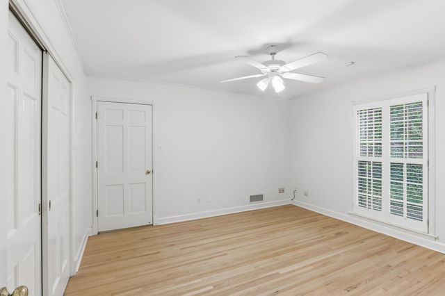 915 PARK VALLEY RD, Memphis, TN 38119