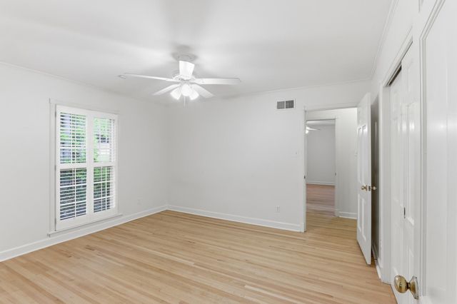 915 PARK VALLEY RD, Memphis, TN 38119