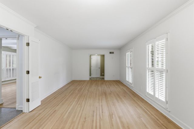 915 PARK VALLEY RD, Memphis, TN 38119