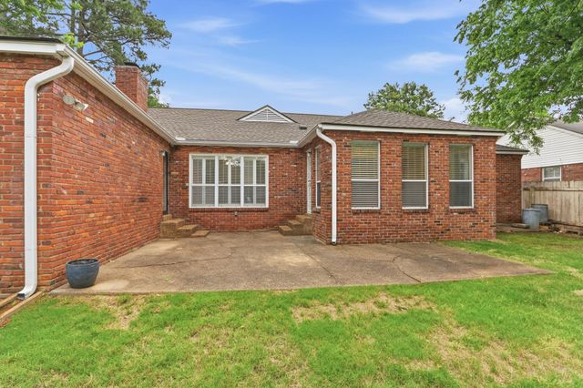 915 PARK VALLEY RD, Memphis, TN 38119