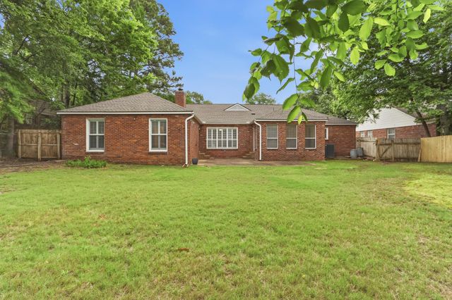 915 PARK VALLEY RD, Memphis, TN 38119