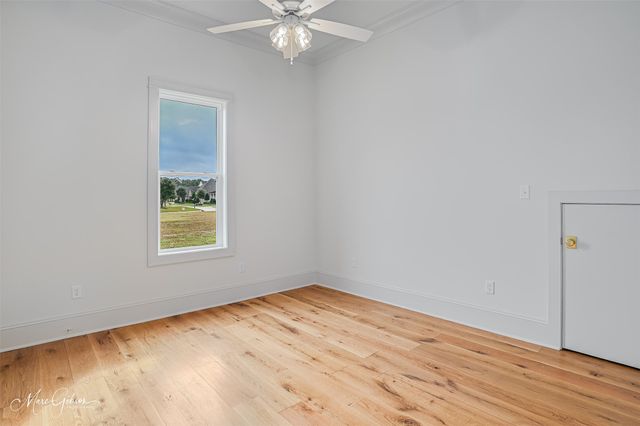 305 Nightfall Court, Bossier City, LA 71111