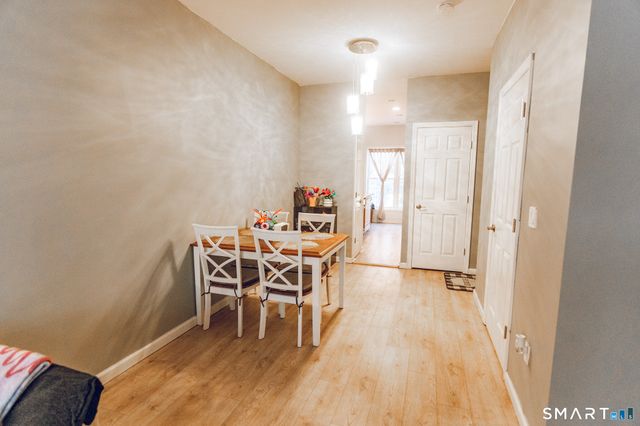 16 Wishing Well Lane 16, New Milford, CT 06776