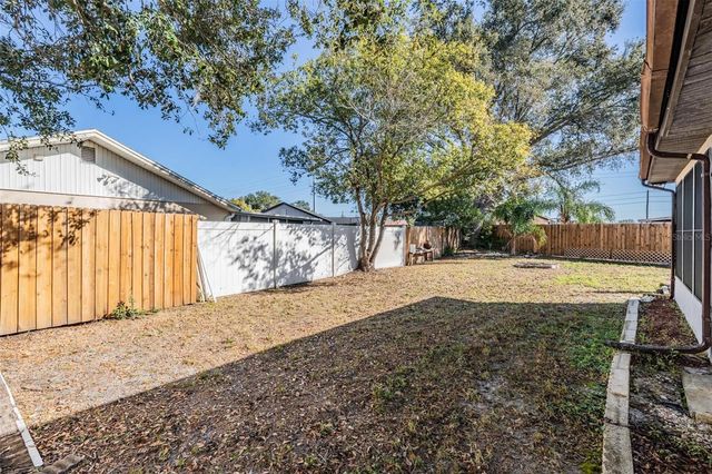 7954 KNOX LOOP, New Port Richey, FL 34655