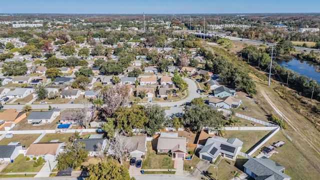 7954 KNOX LOOP, New Port Richey, FL 34655