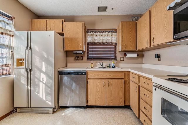 7954 KNOX LOOP, New Port Richey, FL 34655