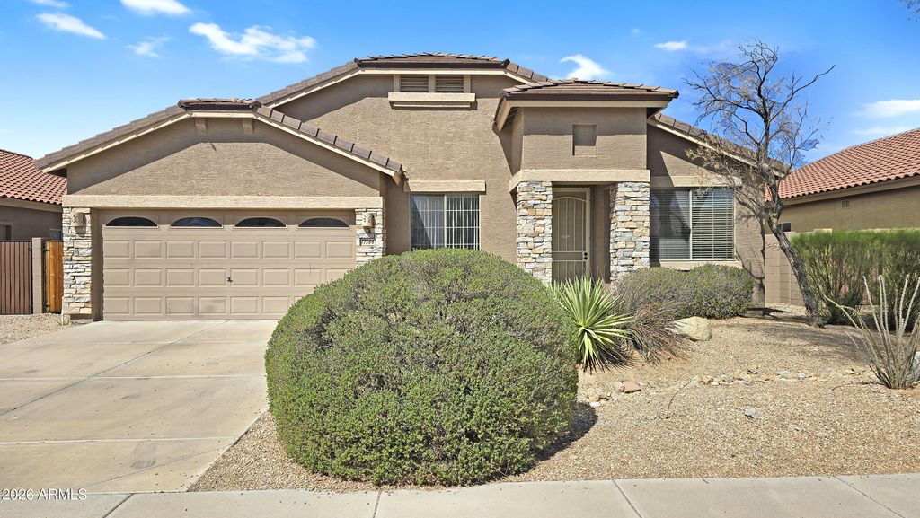 17586 W AGAVE Court, Goodyear, AZ 85338