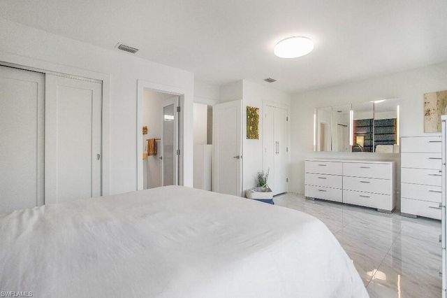 995 9th AVE S 4, Naples, FL 34102
