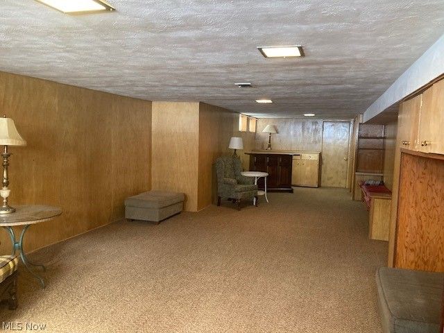 10725 York Road, North Royalton, OH 44133