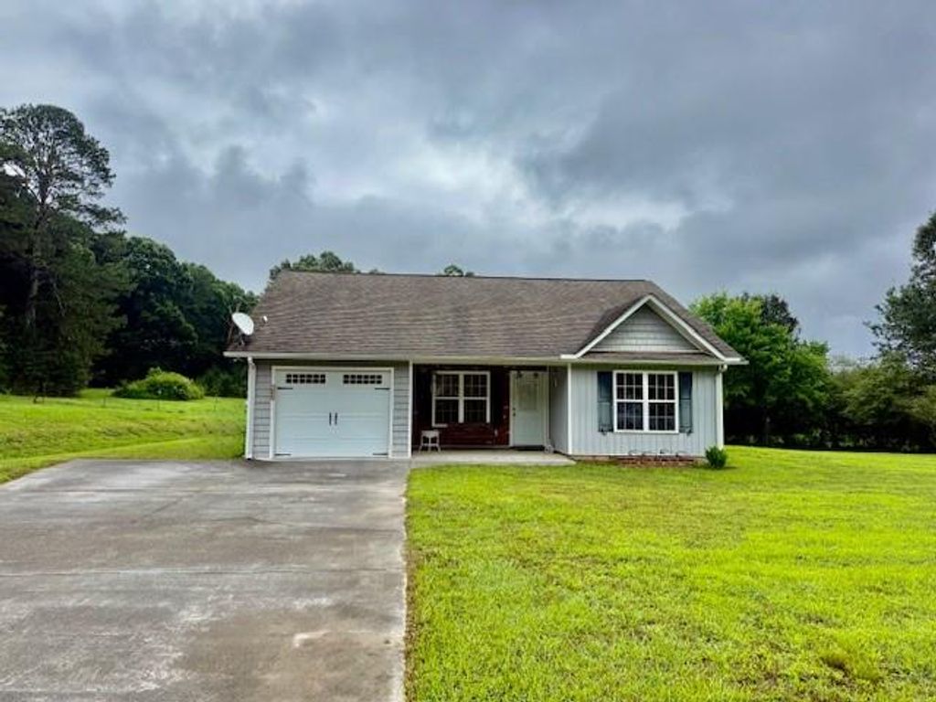 125 Erica Lane SE, Calhoun, GA 30701