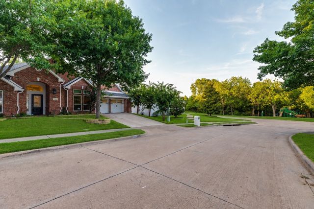 2804 Whitetail Court, Mckinney, TX 75072
