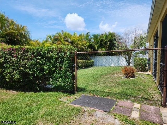2247 NW 15TH ST, Cape Coral, FL 33993