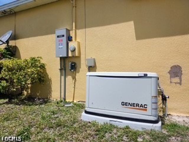 2247 NW 15TH ST, Cape Coral, FL 33993