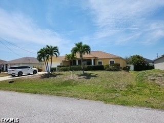 2247 NW 15TH ST, Cape Coral, FL 33993