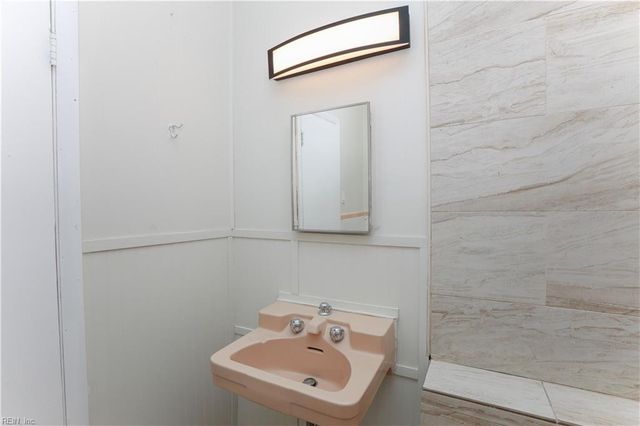 1619 Saint Denis AVE, Norfolk, VA 23509