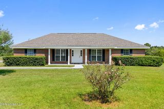 6201 Lum Reeves Road, Lucedale, MS 39452