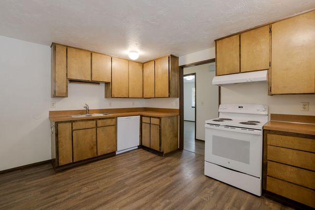 19968 Double Tree Court, Bend, OR 97702