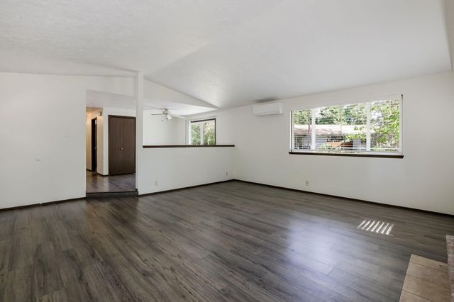 19968 Double Tree Court, Bend, OR 97702