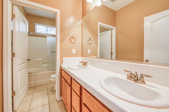 4386 W Artemisa Drive, Fresno, CA 93722