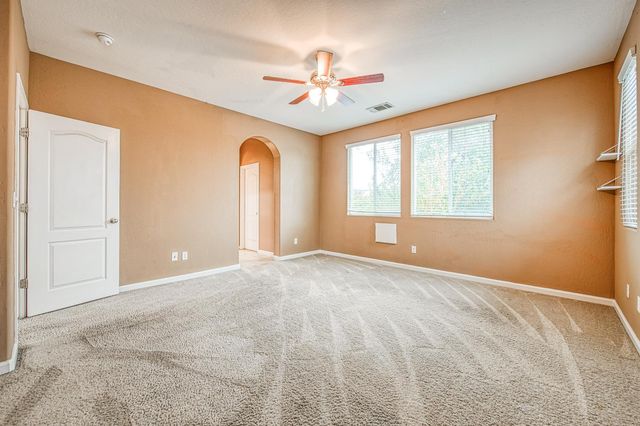 4386 W Artemisa Drive, Fresno, CA 93722