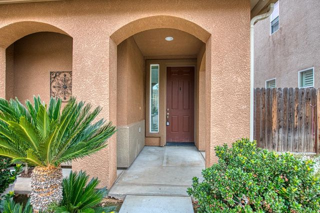4386 W Artemisa Drive, Fresno, CA 93722
