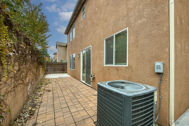 4386 W Artemisa Drive, Fresno, CA 93722