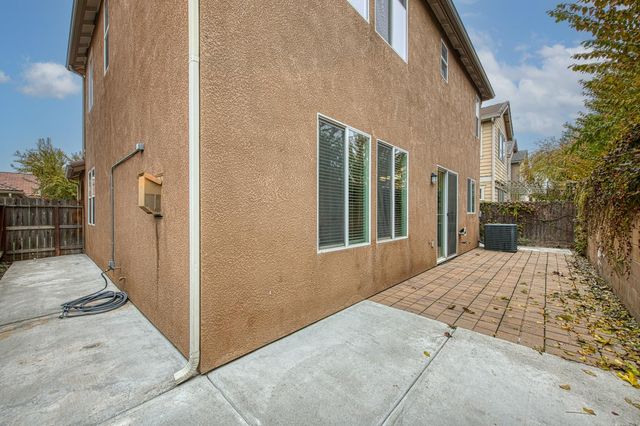 4386 W Artemisa Drive, Fresno, CA 93722