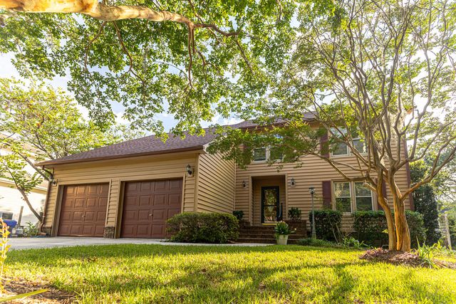 713 Lake Frances Drive, Charleston, SC 29412