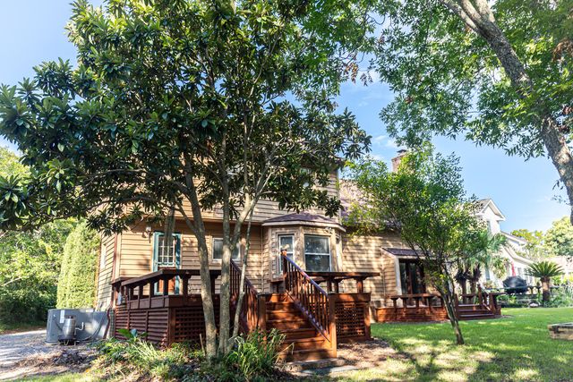 713 Lake Frances Drive, Charleston, SC 29412