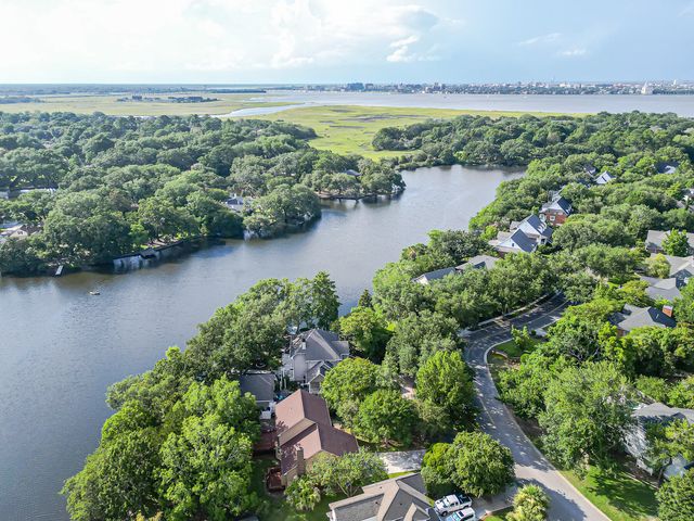 713 Lake Frances Drive, Charleston, SC 29412
