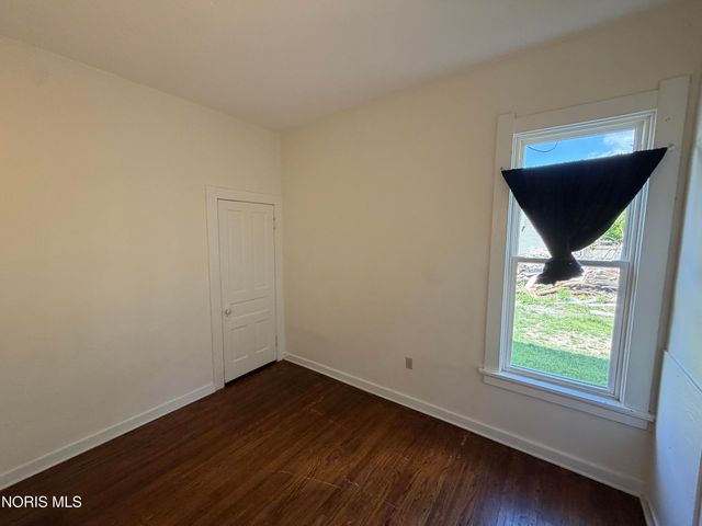 582 South Avenue, Toledo, OH 43609