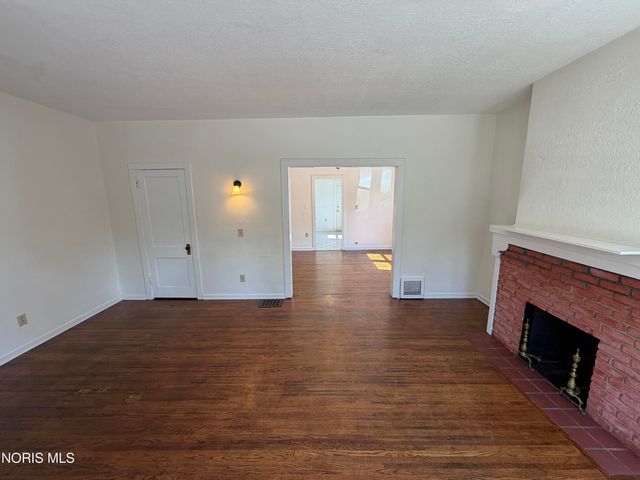 582 South Avenue, Toledo, OH 43609