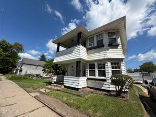 582 South Avenue, Toledo, OH 43609