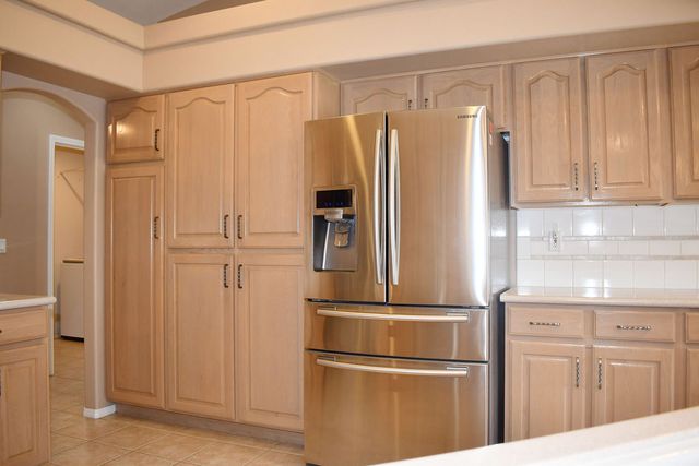 2536 Fox Run Lane, Bullhead City, AZ 86442