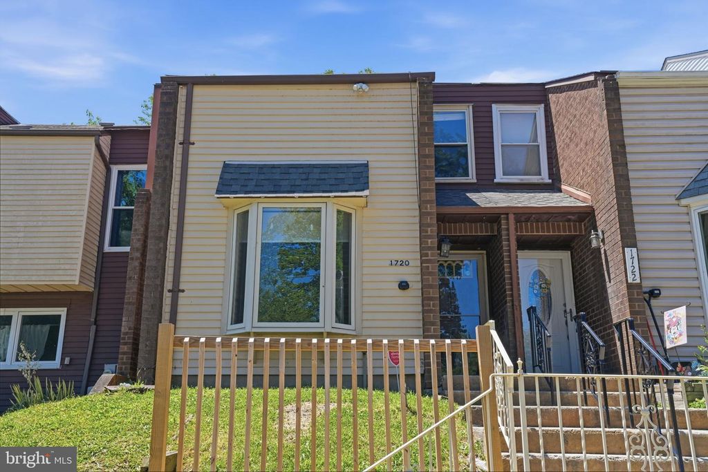 1720 JULIE CT, Bensalem, PA 19020