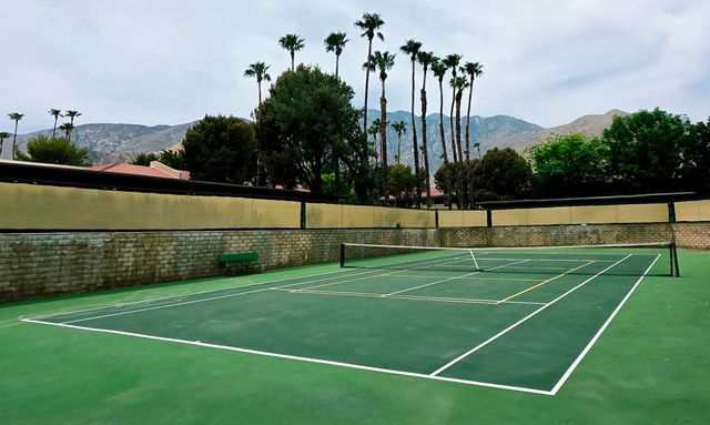 680 N Ashurst Court 215, Palm Springs, CA 92262