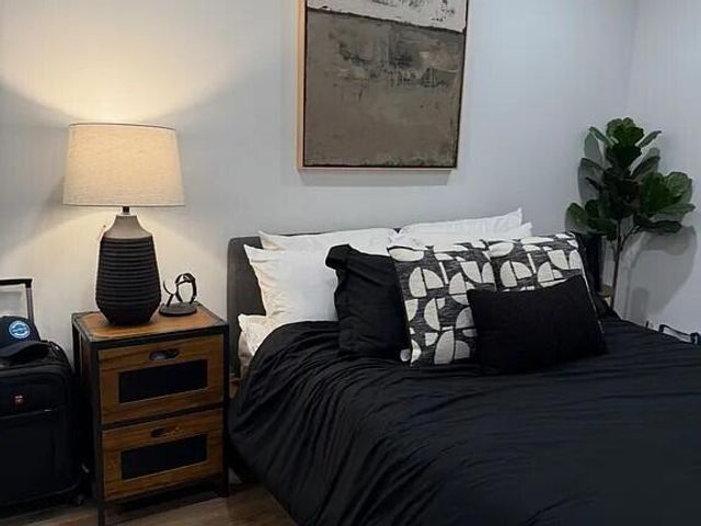 680 N Ashurst Court 215, Palm Springs, CA 92262