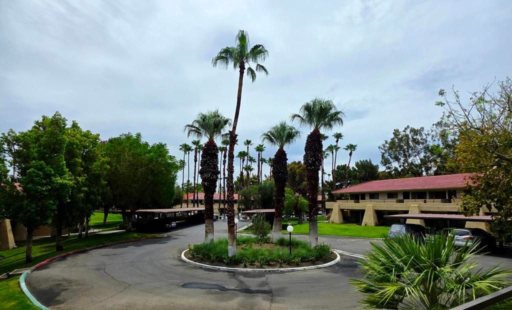 680 N Ashurst Court 215, Palm Springs, CA 92262