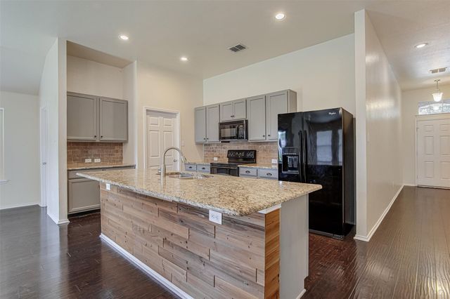 931 Hunter Lane, Burleson, TX 76028