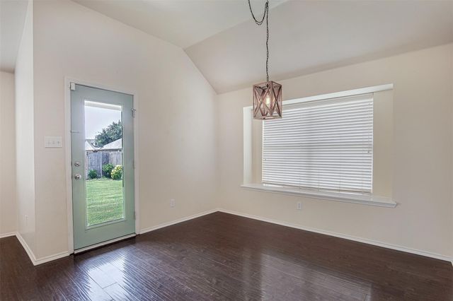 931 Hunter Lane, Burleson, TX 76028