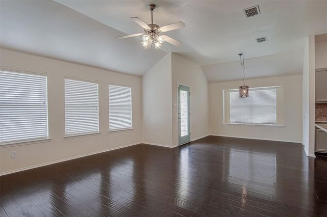 931 Hunter Lane, Burleson, TX 76028