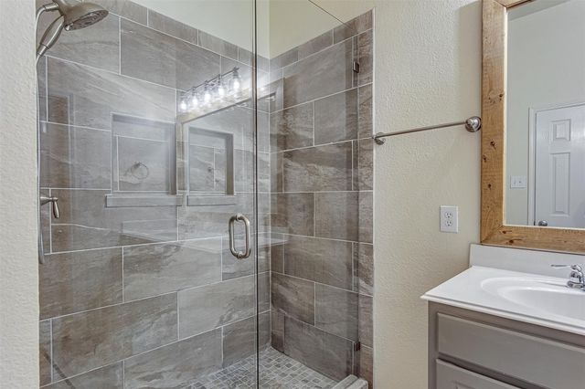 931 Hunter Lane, Burleson, TX 76028