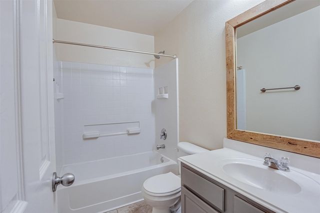 931 Hunter Lane, Burleson, TX 76028